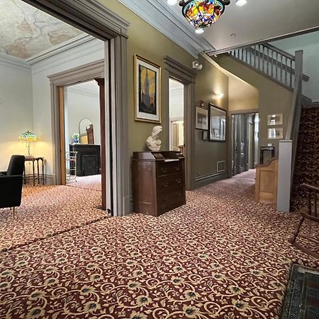 Stone Gables Inn Кливленд Экстерьер фото