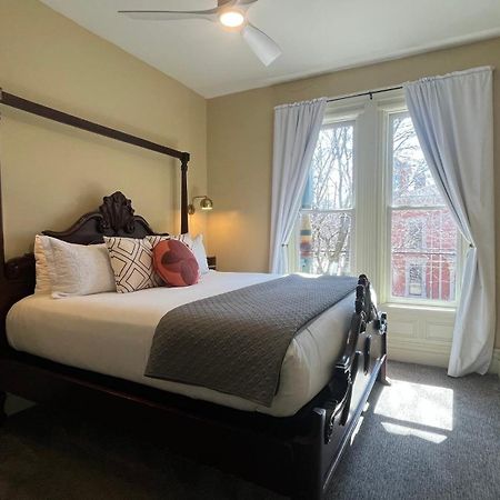 Stone Gables Inn Кливленд Экстерьер фото